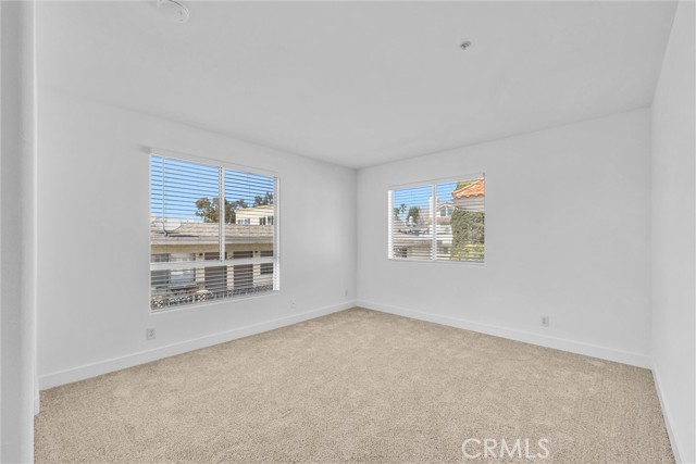 Detail Gallery Image 20 of 36 For 200 N Catalina Ave #F,  Redondo Beach,  CA 90277 - 3 Beds | 3 Baths