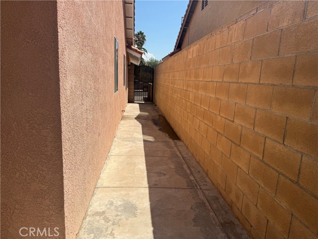 Detail Gallery Image 22 of 28 For 416 S Tamarisk Ave, Rialto,  CA 92376 - 4 Beds | 2 Baths