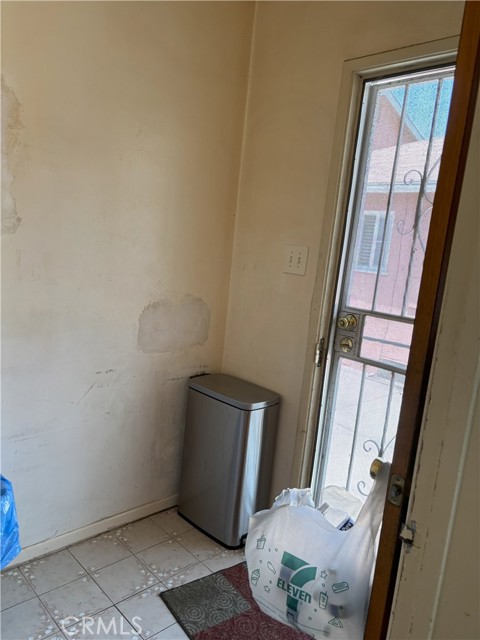 9525 Dearborn Avenue, South Gate, California 90280, 2 Bedrooms Bedrooms, ,1 BathroomBathrooms,Residential,For Sale,9525 Dearborn Avenue,CRDW25161097