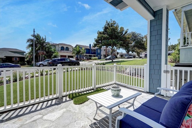 717 Avenue D, Redondo Beach, California 90277, 5 Bedrooms Bedrooms, ,4 BathroomsBathrooms,Residential,Sold,Avenue D,AR22185889