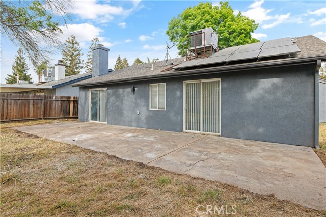1967 N Ventura Avenue, Farmersville CA: https://media.crmls.org/medias/4df8c131-87ca-4d6a-a48c-31869a089959.jpg