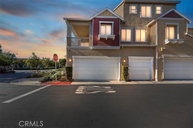 8119 W Preserve, Chino CA: https://media.crmls.org/medias/4df9736c-eb5a-4bea-b06c-8b4c436830d2.jpg