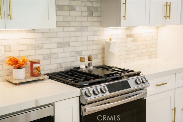 Detail Gallery Image 19 of 47 For 7320 Percheron, Jurupa Valley,  CA 92509 - 4 Beds | 2/1 Baths