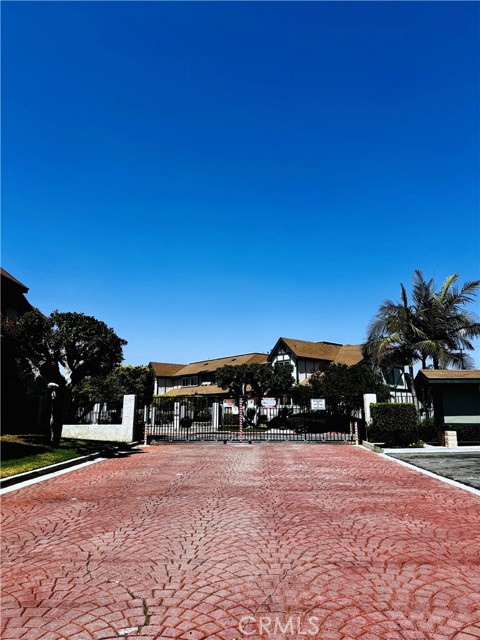 13321 Meyer Road, Whittier CA: https://media.crmls.org/medias/4dfa18a1-9abd-430b-a5d9-8c5f9b85da77.jpg