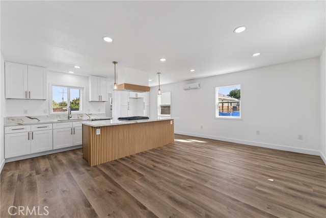 Detail Gallery Image 4 of 31 For 1095 E Phillips Blvd, Pomona,  CA 91766 - 2 Beds | 1 Baths