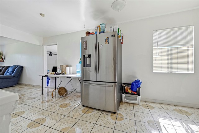 Detail Gallery Image 28 of 39 For 1054 W 24th, Merced,  CA 95340 - 3 Beds | 1 Baths