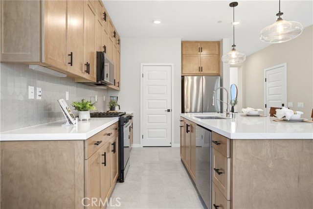 Detail Gallery Image 18 of 75 For 1341 Roots Way, Rancho Mission Viejo,  CA 92694 - 3 Beds | 2/1 Baths