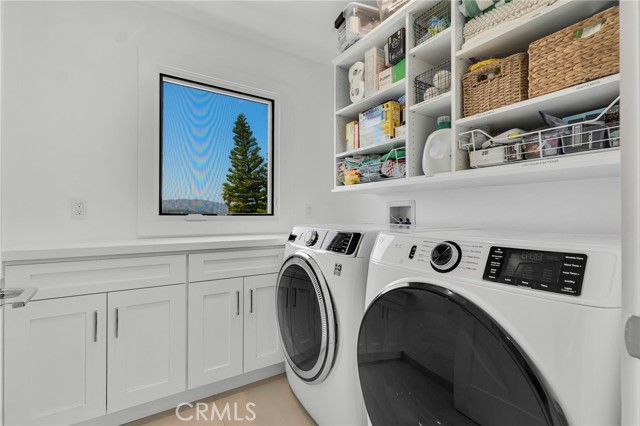 23241 Aetna Street, Woodland Hills CA: https://media.crmls.org/medias/4dfd34e0-0702-43c1-a05f-f9824de53962.jpg