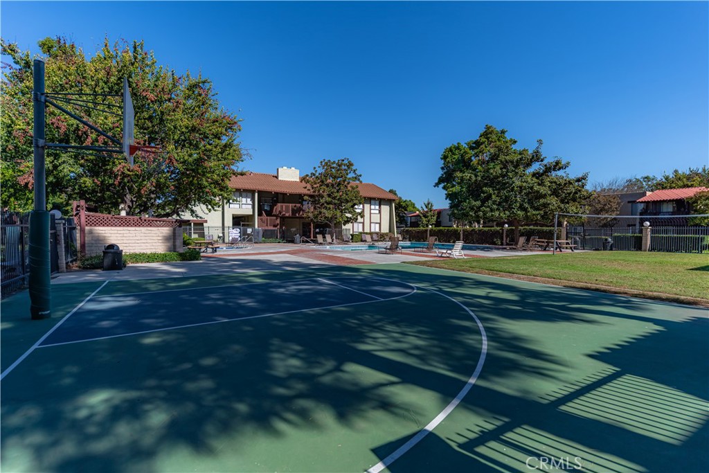 1030 W Macarthur Boulevard 147