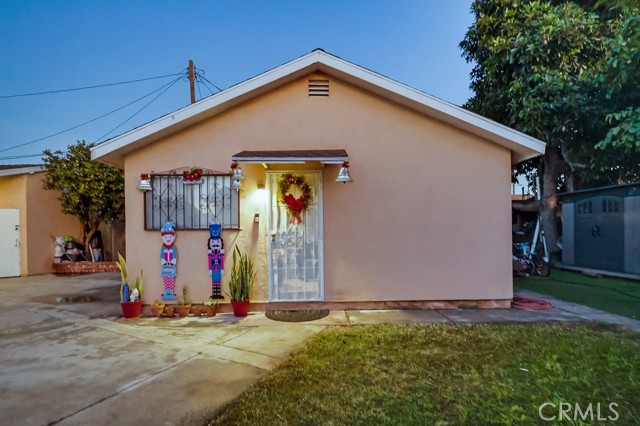 4322 W 105th Street, Inglewood CA: https://media.crmls.org/medias/4dfe1575-bd50-485b-b841-eccd29df209b.jpg