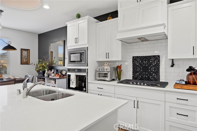 Detail Gallery Image 15 of 45 For 7600 Emerald Green, Bakersfield,  CA 93313 - 3 Beds | 2 Baths