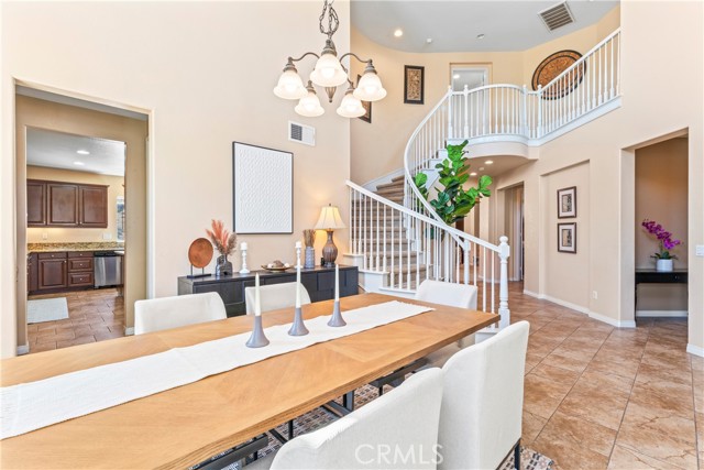 Detail Gallery Image 11 of 55 For 12113 Jonathan Dr, Riverside,  CA 92503 - 4 Beds | 2/1 Baths