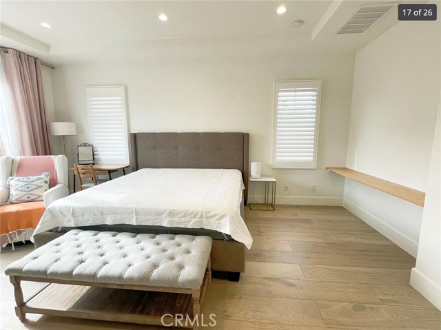 Detail Gallery Image 17 of 26 For 120 Statura, Irvine,  CA 92602 - 4 Beds | 4 Baths