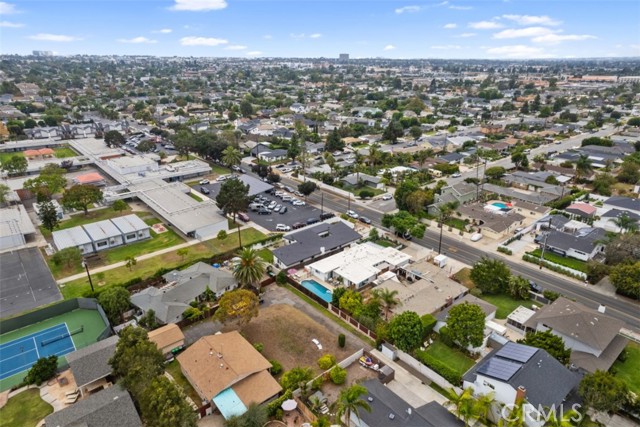 4e0023de 1998 423f A3b9 C41632c111f0