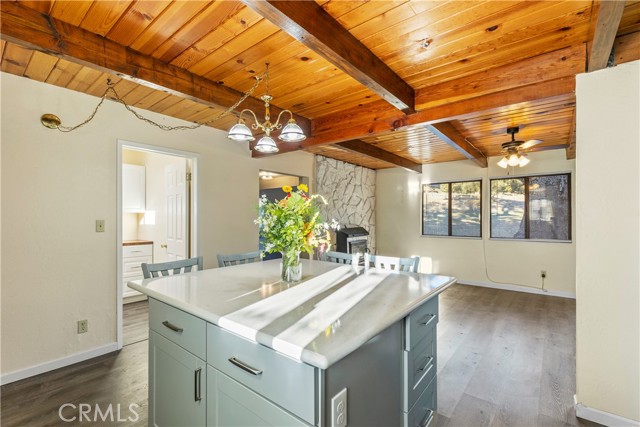 Detail Gallery Image 18 of 41 For 27900 Bear Valley Rd, Tehachapi,  CA 93561 - 3 Beds | 2/1 Baths