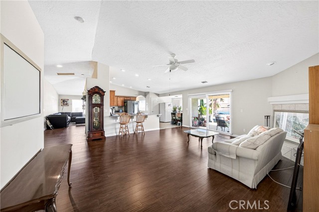 Detail Gallery Image 12 of 52 For 7841 Corona, Hesperia,  CA 92345 - 3 Beds | 2 Baths