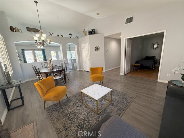 Detail Gallery Image 6 of 50 For 7665 Poppy Ln, Fontana,  CA 92336 - 4 Beds | 2 Baths