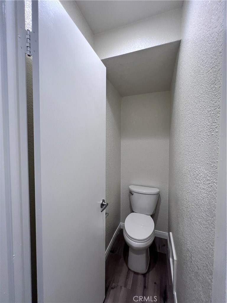 https://media.crmls.org/medias/4e0221b1-243a-4062-8298-462899eced0b.jpg?preset=X-Large