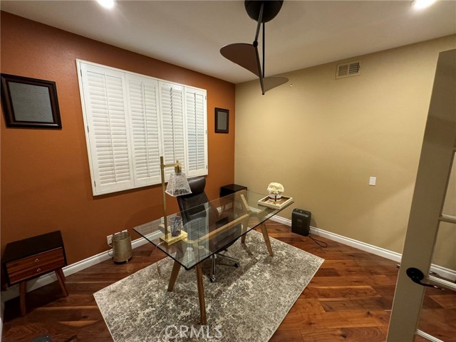 6 Lakeridge, Rancho Santa Margarita CA: https://media.crmls.org/medias/4e02c08e-010c-4f10-816c-3ec31900fb9d.jpg