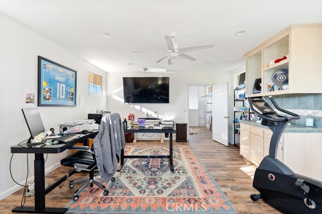 Image 43 of 73 For 6275 Twin Canyon