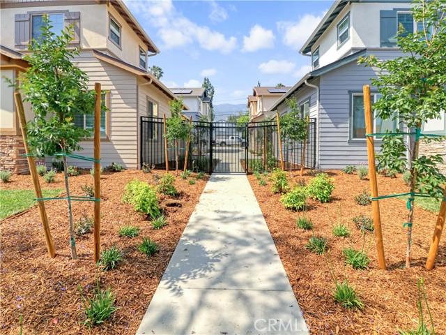 Detail Gallery Image 18 of 49 For 617 E Walnut Ave, Monrovia,  CA 91016 - 3 Beds | 3 Baths