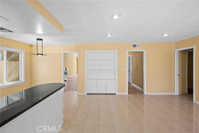 Detail Gallery Image 24 of 25 For 18123 Delano St, Tarzana,  CA 91335 - 3 Beds | 2 Baths