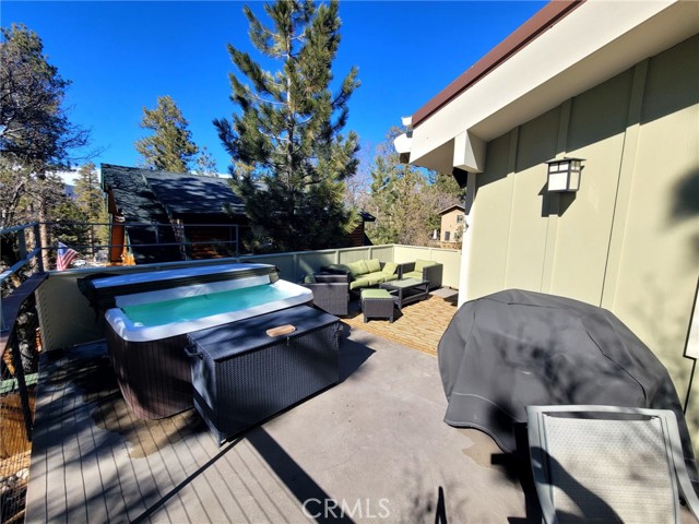 Detail Gallery Image 4 of 10 For 773 Thrush Dr, Big Bear Lake,  CA 92315 - 4 Beds | 2 Baths