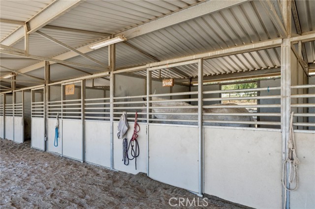 Detail Gallery Image 38 of 63 For 9259 Sierra Hwy, Agua Dulce,  CA 91390 - 4 Beds | 4 Baths