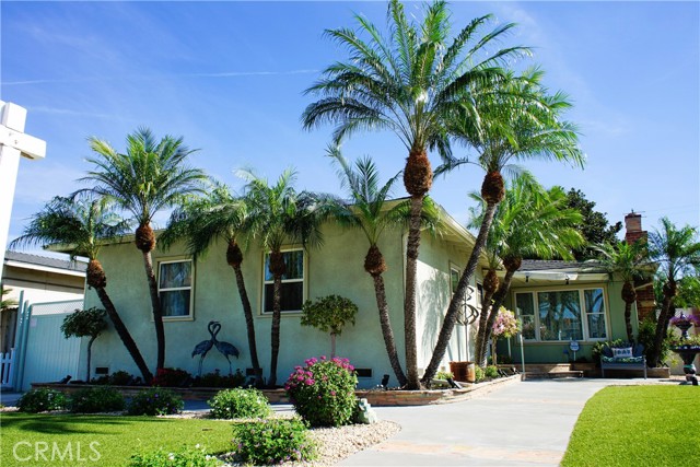 Detail Gallery Image 3 of 65 For 2019 Valencia, Santa Ana,  CA 92706 - 4 Beds | 2 Baths