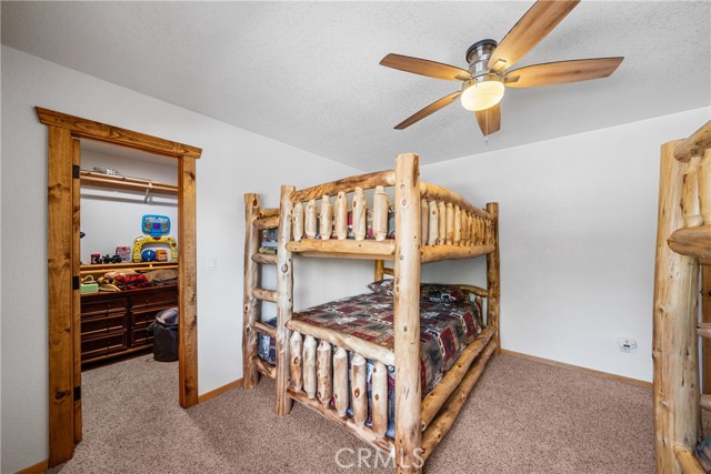 42728 Timberline Trail, Big Bear Lake CA: https://media.crmls.org/medias/4e03f793-6d4f-4399-8c74-637fb470d249.jpg