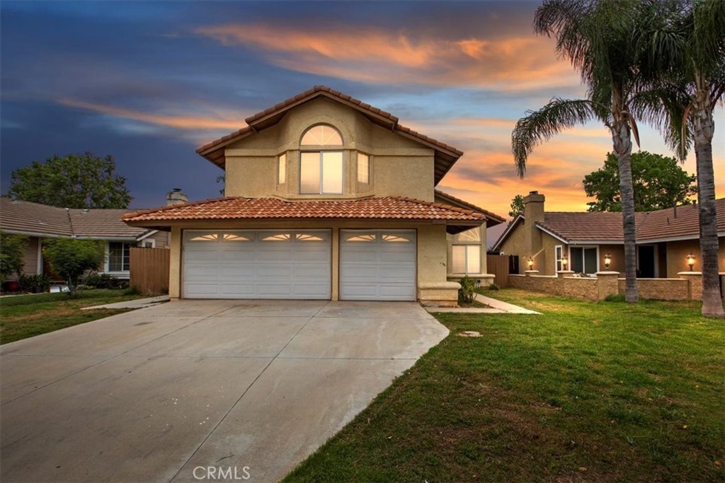 27625 Avenida Interno