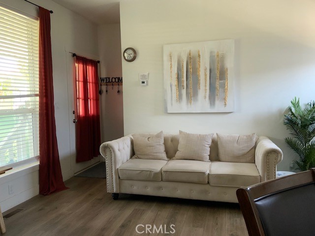 3661 Pacific Avenue, Jurupa Valley CA: https://media.crmls.org/medias/4e04bf08-262e-48f6-8333-2fbd8e1c4aee.jpg