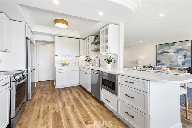 639 Paseo De La Playa, Redondo Beach, California 90277, 2 Bedrooms Bedrooms, ,1 BathroomBathrooms,Residential,For Sale,Paseo De La Playa,SB25188474
