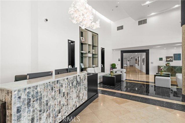 3131 Michelson Drive, Irvine CA: https://media.crmls.org/medias/4e05cd34-d98b-49f0-b395-42db7575e452.jpg