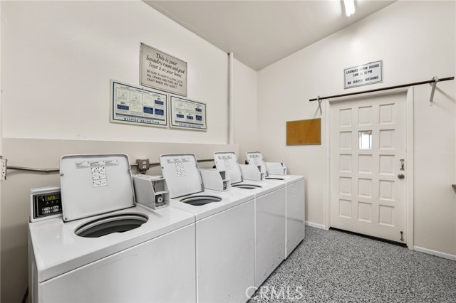 Detail Gallery Image 23 of 37 For 479 E 1st, Tustin,  CA 92780 - 2 Beds | 1/1 Baths