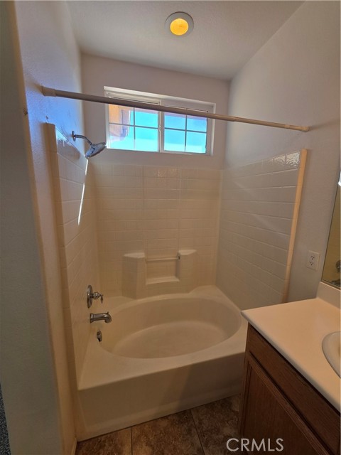 Detail Gallery Image 22 of 25 For 2035 E Harvard Privado, Ontario,  CA 91764 - 3 Beds | 2/1 Baths