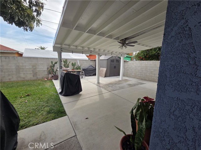 Detail Gallery Image 2 of 15 For 3616 Burton, Lynwood,  CA 90262 - 5 Beds | 4/1 Baths