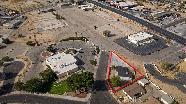 Detail Gallery Image 8 of 45 For 15004 Zenda St, Victorville,  CA 92395 - 3 Beds | 1 Baths