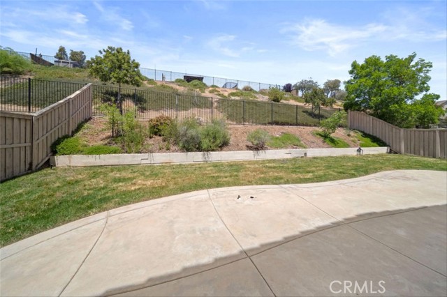 34090 Lady Fern Court, Lake Elsinore CA: https://media.crmls.org/medias/4e0af393-1716-489b-81df-b3c2249894f3.jpg