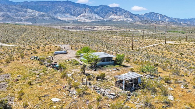 Detail Gallery Image 5 of 11 For 6909 Camp Rock, Lucerne Valley,  CA 92356 - – Beds | – Baths