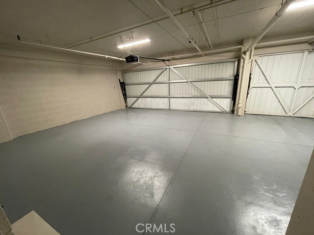 https://media.crmls.org/medias/4e0b0133-e05d-4243-999a-2d9ee857f7ff.jpg?preset=X-Large