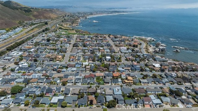 Detail Gallery Image 35 of 41 For 214 Placentia Ave, Pismo Beach,  CA 93449 - 2 Beds | 1 Baths