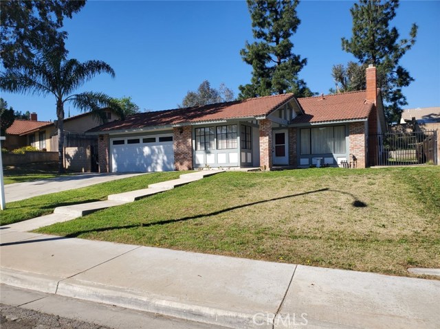 8048 Camelot Rd, Riverside, CA 92503