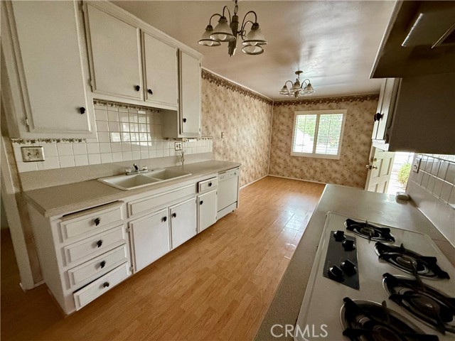 Detail Gallery Image 5 of 13 For 1628 N Glenn Ave, Ontario,  CA 91764 - 3 Beds | 2 Baths