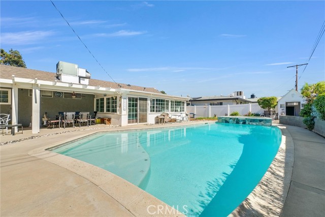 Detail Gallery Image 26 of 34 For 350 E Hacienda, Corona,  CA 92879 - 3 Beds | 2/1 Baths