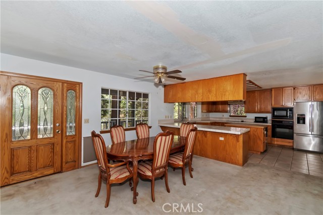 386 Garden Drive, Cedarpines Park CA: https://media.crmls.org/medias/4e0cf393-0e0a-4670-8725-fe82a2159357.jpg
