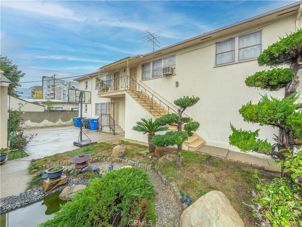 MLS #OC25281827 image #9