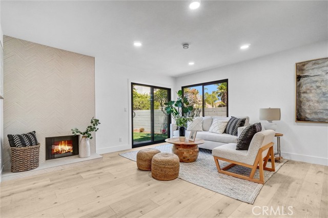 738 Amberwood Drive, Santa Ana CA: https://media.crmls.org/medias/4e0e7d56-0d2d-4033-92ab-a4a39ca7a85e.jpg