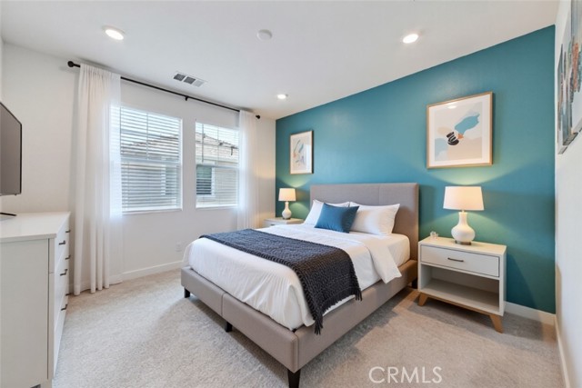 1040 N Anaheim Boulevard, Anaheim CA: https://media.crmls.org/medias/4e0ec538-3a76-45e7-bd13-96e9581fb662.jpg