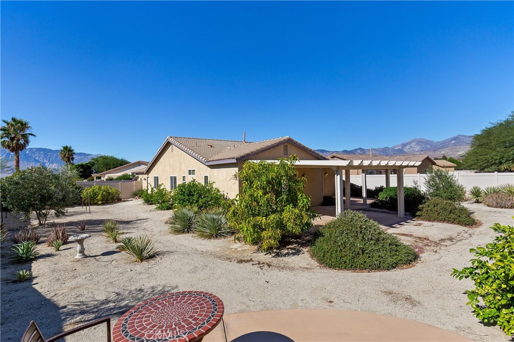 MLS #OC25235151 image #10